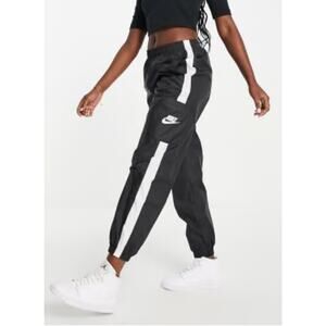 Nike Black Track Pants Women’s Small Standard Fit Mid Rise Joggers Athleisure